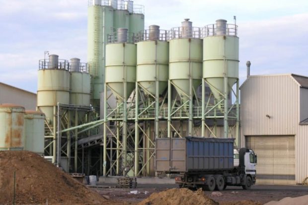 Müllbehandlung oder Scheinverwertung – die Anlage in Pohritzsch, Nordsachsen. Foto: Bürgerverein „Sauberes Delitzscher Land“, mit frdl. Genehmigung von muellrausch.de