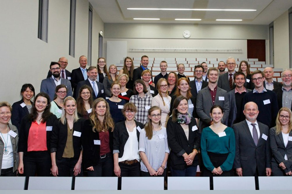 Deutschlandstipendiaten der Universität Leipzig und einige ihrer Förderer. Foto: punctum / Alexander Schmidt