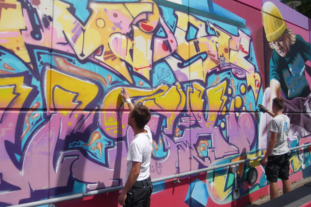 Ein legales Graffiti entsteht. Foto: Frank Willberg
