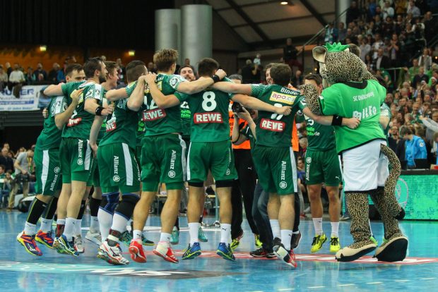 Siegestänzchen - und Platz 6 zum Ende der Hinrunde. Foto: Jan Kaefer