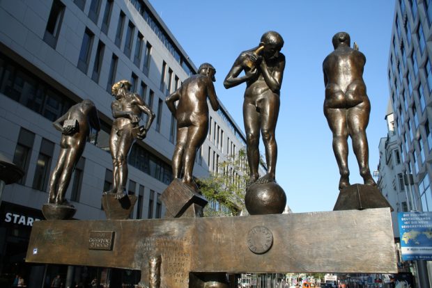 "Unzeitgemäße Zeitgenossen" in der Grimmaischen Straße. Foto: Ralf Julke