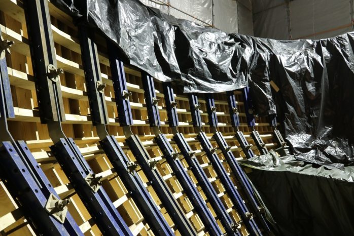 Der Unterbau der großen Kugel ist fertig. Foto: Michael Freitag