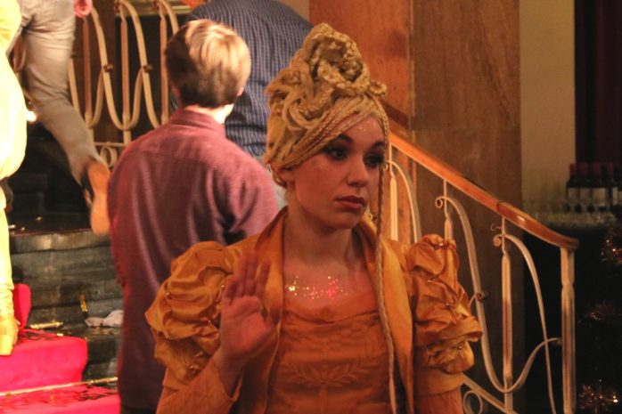 Hallo oder Tschüss - man war sich nicht ganz sicher. Foto: L-IZ.de