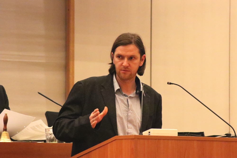 Michael Schmidt (Grüne) im Stadtrat. Foto: L-IZ.de