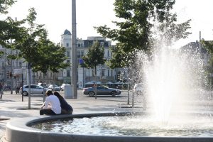 Wenigstens ein bisschen Abkühlung: Brunnen am Richard-Wagner-Platz. Foto: L-IZ.de