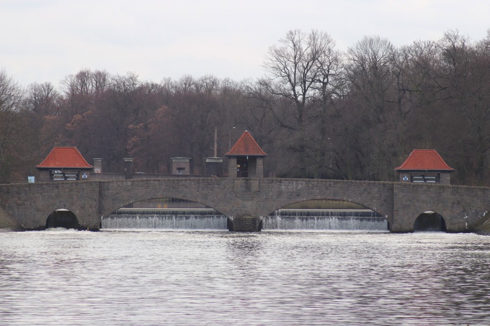 Am Elsterwehr Leipzig. Foto: L-IZ.de