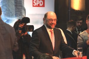 Erst fast der "Messias" dann rasant abgestürzt: Martin Schulz vor einem knappen Jahr am 26. Februar 2017 zum Wahlkampfauftakt in Leipzig. Foto: Michael Freitag