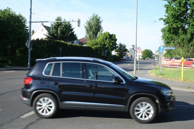 Sommerfelder Straße in Mölkau am Wochenende. Foto: Ralf Julke
