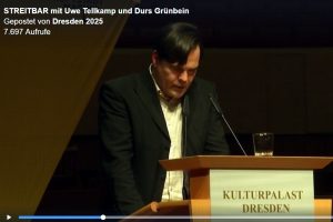 Uwe Tellkamp am 8. März 2018 in Dresden. Videoscreen Facebook Dresden2025