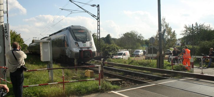Situation am Equipagenweg - hier mit S-Bahn-Umleitung. Foto: Ralf Julke