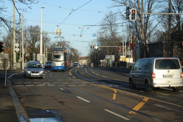 Die nördliche Georg-Schwarz-Brücke Richtung Böhlitz-Ehrenberg. Foto: Ralf Julke