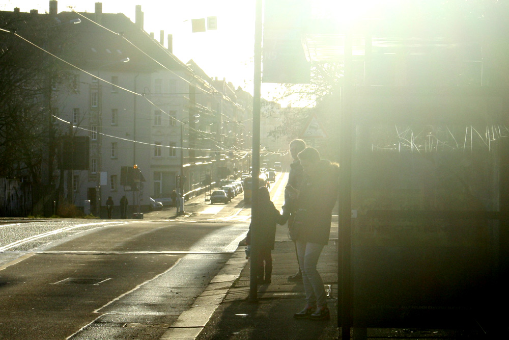 Blick in die nördliche Georg-Schwarz-Straße: Hier wird ab April gebaut. Foto: Ralf Julke