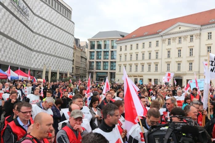 Die Kundgebung am 13. April 2018 auf dem Richard-Wagner-Platz. Foto: L-IZ.de