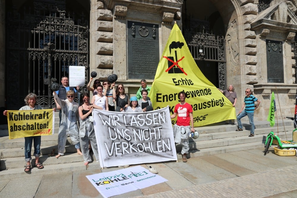 Die Forderung, bereits 2023 in die kohlefreie Zukunft Leipzigs statt 2030 einzusteigen. Foto: L-IZ.de