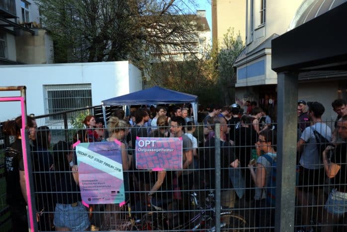 Für viele ging es im Anschluss noch zum "Forum Recht auf Stadt" im Theater Ostpassage (noch bis Sonntag). Foto: L-IZ.de