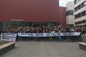 Protest gegen die Identitären auf dem Campus. Foto: Prisma