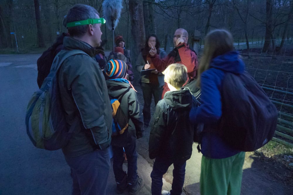 Vogelstimmenexkursion im Dunkeln. Foto: Fabian Haas