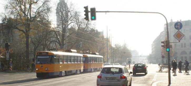 Straßenbahn auf dem Dittrichring. Foto: Ralf Julke