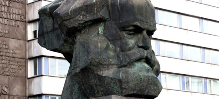 Vor 200 Jahren am 5. Mai 1818 in Trier geboren. Karl Marx (Denkmal in Chemnitz). Foto: L-IZ.de
