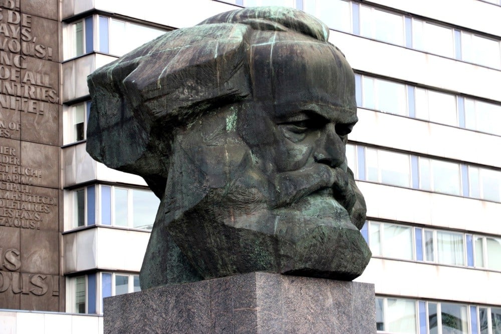 Vor 200 Jahren am 5. Mai 1818 in Trier geboren. Karl Marx (Denkmal in Chemnitz). Foto: L-IZ.de