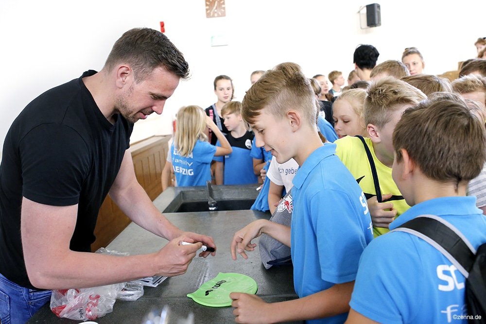Weltmeisterliche Motivation im Rahmen eines Meet-and-Greets mit Schwimmstar Paul Biedermann. Foto: Ida Zenna