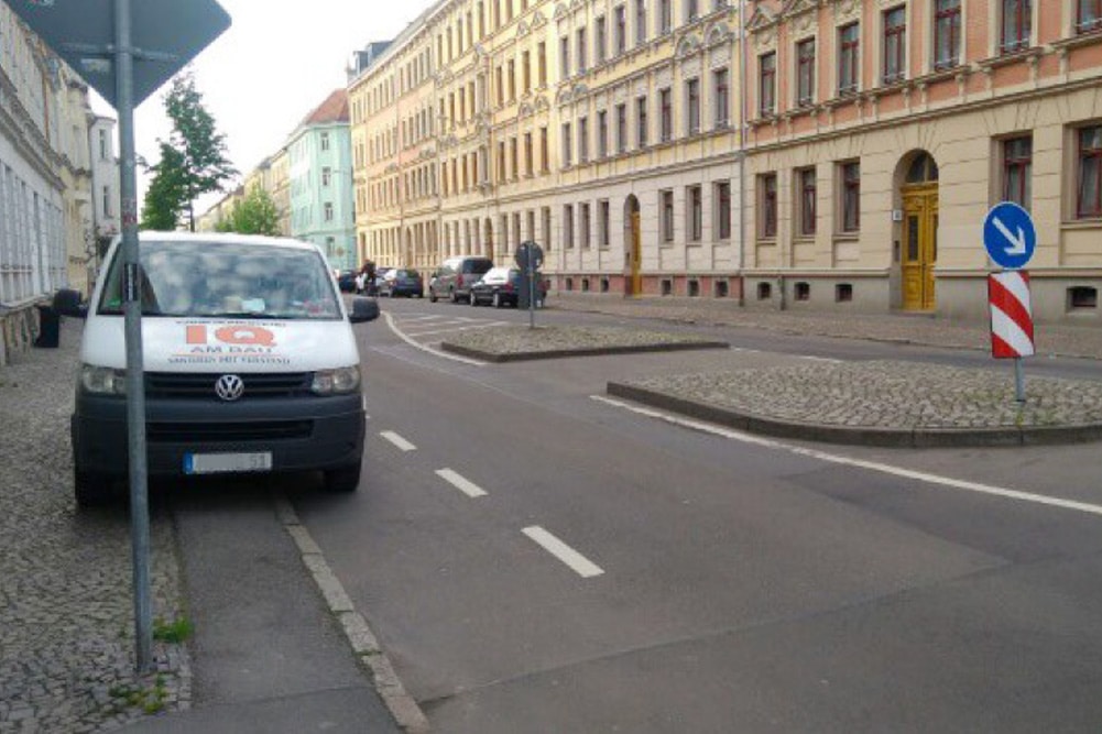 Die Fußgängerinsel in der William-Zipperer-Straße. Foto: Volker Holzendorf