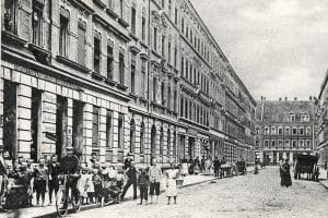 Leipzig im ersten Viertel des letzten Jahrhunderts hier in der Weststraße in Leipzig Lindenau. Foto: Pro Leipzig Verlag