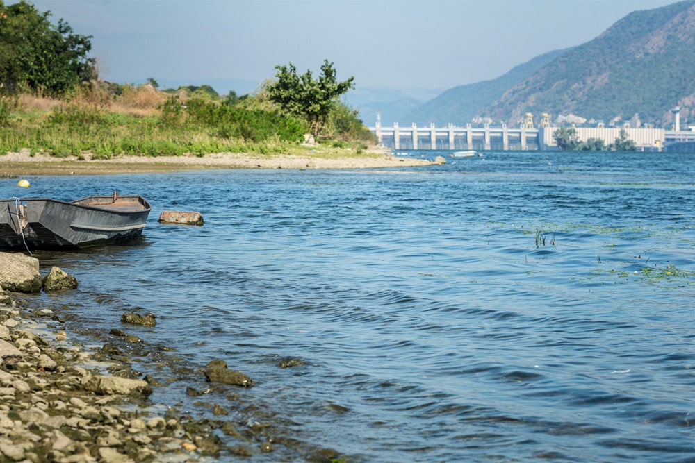 Die Donau ist der zweitgrößte europäische Fluss und wird vom Menschen intensiv genutzt. Sie ist einer der sechs Flüsse, die im Mittelpunkt des EU-Projekts SOLUTIONS stehen. Foto: UFZ / André Künzelmann
