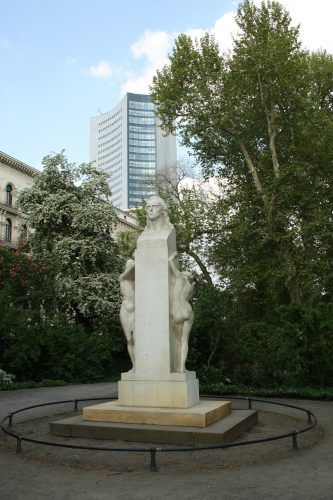 Das beliebte Schillerdenkmal in der Lenné-Anlage. Archivfoto: Ralf Julke