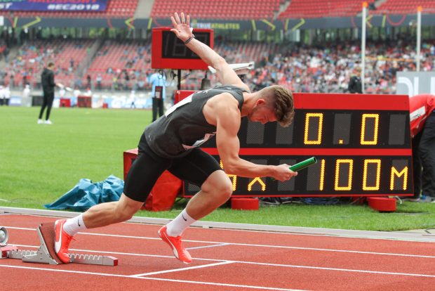 Ole Werner geht als Startläufer für die 4 x 100 Meter-Staffel des SC DHfK ins Rennen. Foto: Jan Kaefer