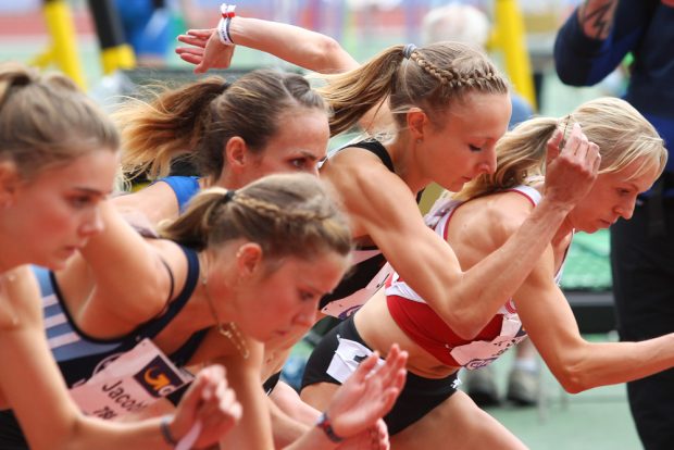 Julia Klein (SC DHfK/ 2.v.r.) am Start zum Finale über 1.500 Meter. Foto: Jan Kaefer