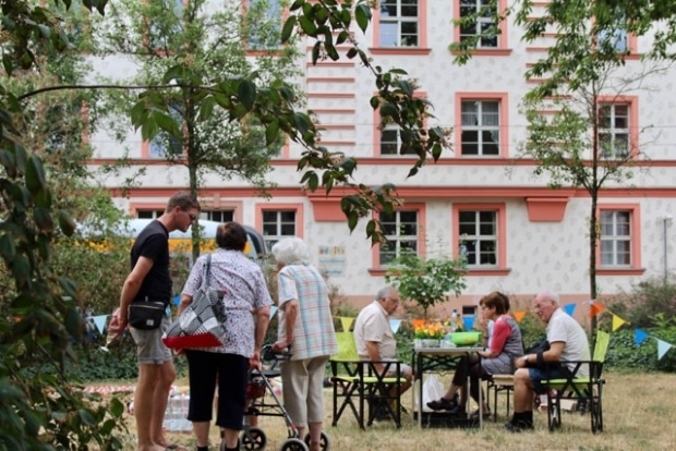 Nachbarschaftspicknick Pater-Aurelius-Platz. Foto: Schumann-Magistrale