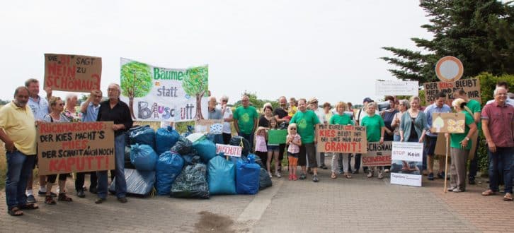 Aktion "Bäume statt Bauschutt" am 17.Juni. Foto: Detlev Ducksch, BI Rückmarsdorf