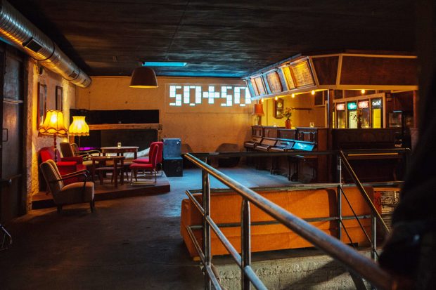 Die Bar im "So&So". Foto: So&So