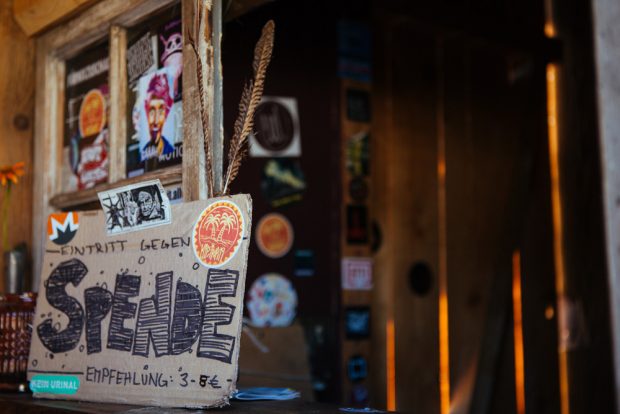 Eingang ins "So&So". Foto: So&So