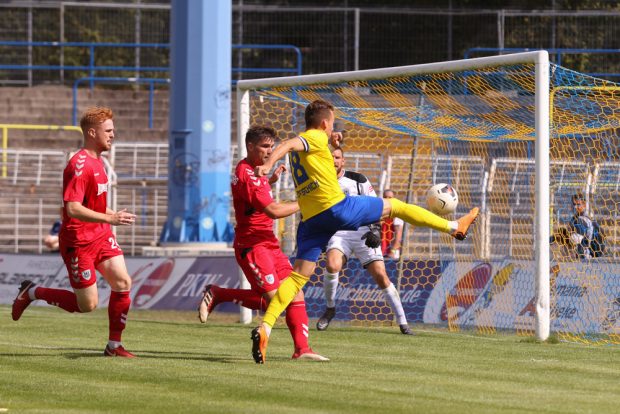 Nils Gottschick mit einer Tormöglichkeit. Foto: Jan Kaefer