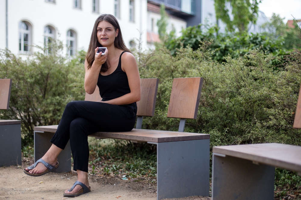 Aruscha Kramm wurde für ihre Arbeit über „Barrierefreiheit in mobilen Apps“ ausgezeichnet. Foto: Robert Weinhold/HTWK Leipzig