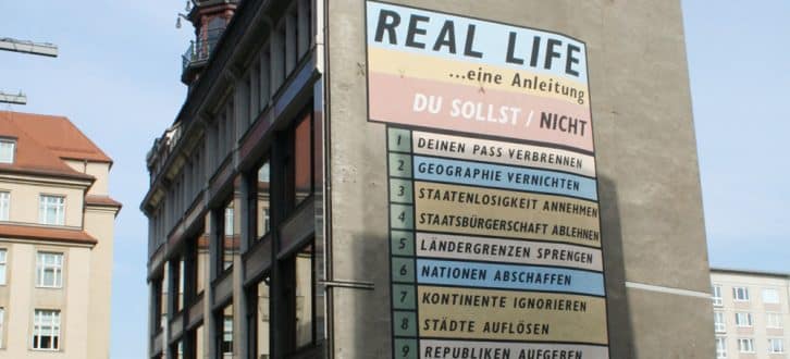 "Real Life" im Schumachergässchen. Foto: Ralf Julke