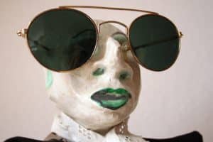 Grimmiger Schwarzseher. Foto: Ralf Julke