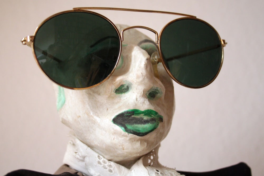 Grimmiger Schwarzseher. Foto: Ralf Julke