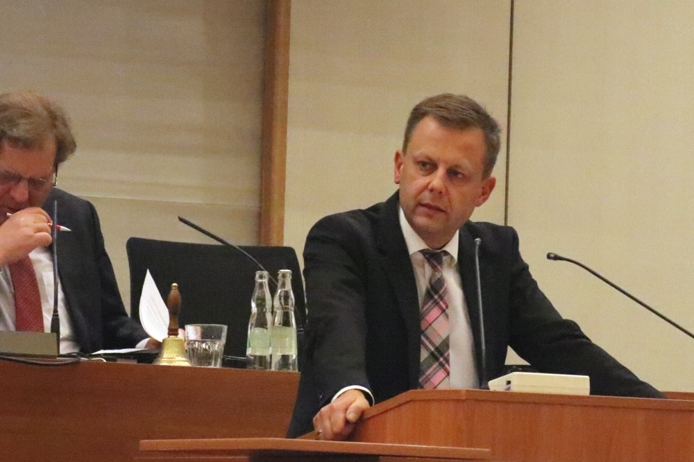 Finanzbürgermeister Torsten Bonew (CDU) zur Gästetaxe in Leipzig. Foto: L-IZ.de