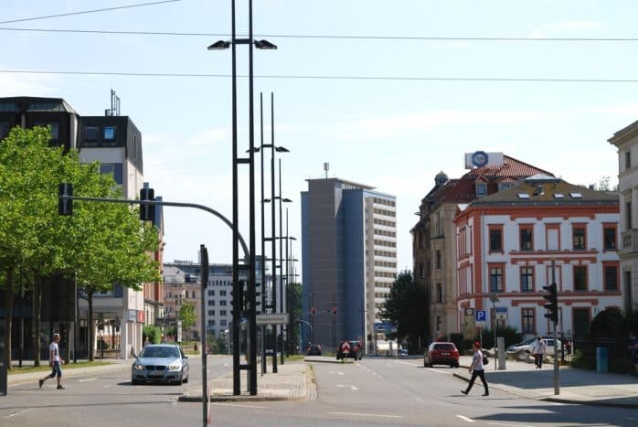 Die Chemnitzer Umgebung direkt am Hauptbahnhof an einem normalen Nachmittag im Jahr 2017. Foto: Michael Freitag