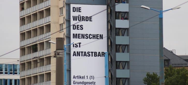 Die Würde des Menschen in Chemnitz am 1. September. Ist sie das ... Foto: Michael Freitag