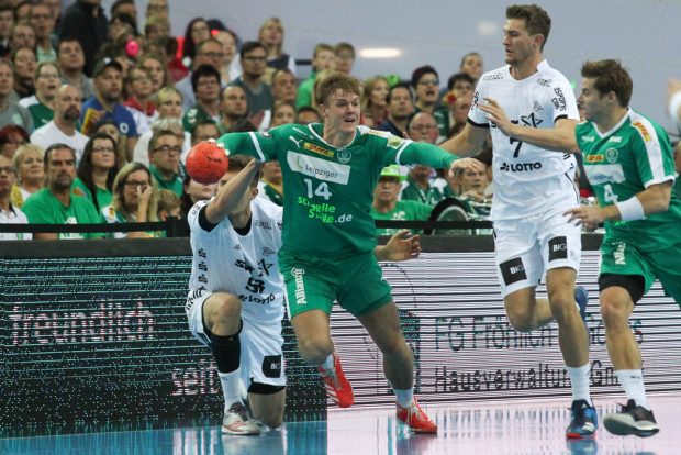 Niclas Pieczkowski leitet den Konter ein. Foto: Jan Kaefer