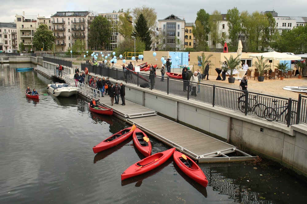 Die Mole am künftigen Stadthafengelände. Foto: Ralf Julke