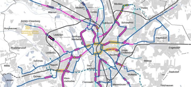 Bauvorhabenkarte im Nahverkehrsplan - die Trassenfreihaltungen sind blau gestrichelt. Karte: Stadt Leipzig, Nahverkehrsplan 2024