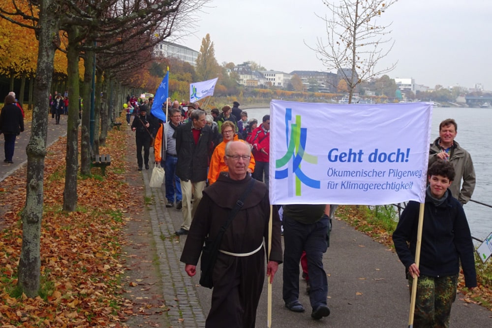Die Klimapilger unterwegs. Foto: 3. Ökumenischer Pilgerweg für Klimagerechtigkeit
