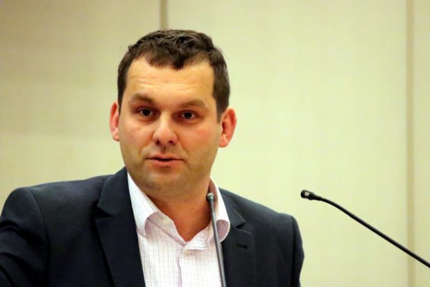 Christopher Zenker (SPD) sprach sich ebenfalls f&uuml;r den Erhalt der Boxen aus. Foto: L-IZ-de