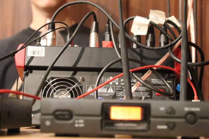 Die Sch&uuml;ler &uuml;bertrugen die Veranstaltung live via Youtube. Foto: L-IZ.de