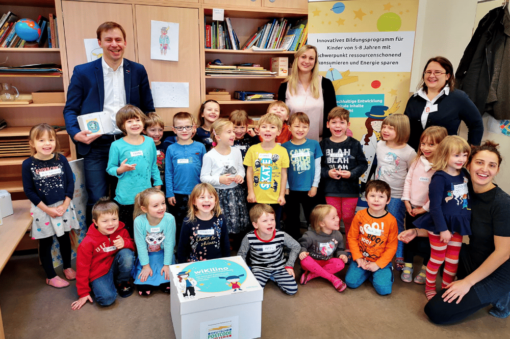 Gruppenbild Montessorie Kinderhaus zum Auftakt wiKilino Programm. © Momelino e. V.